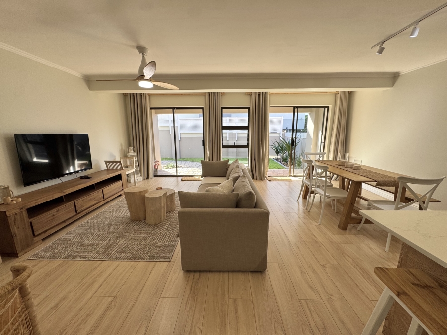 3 Bedroom Property for Sale in Waves Edge Western Cape
